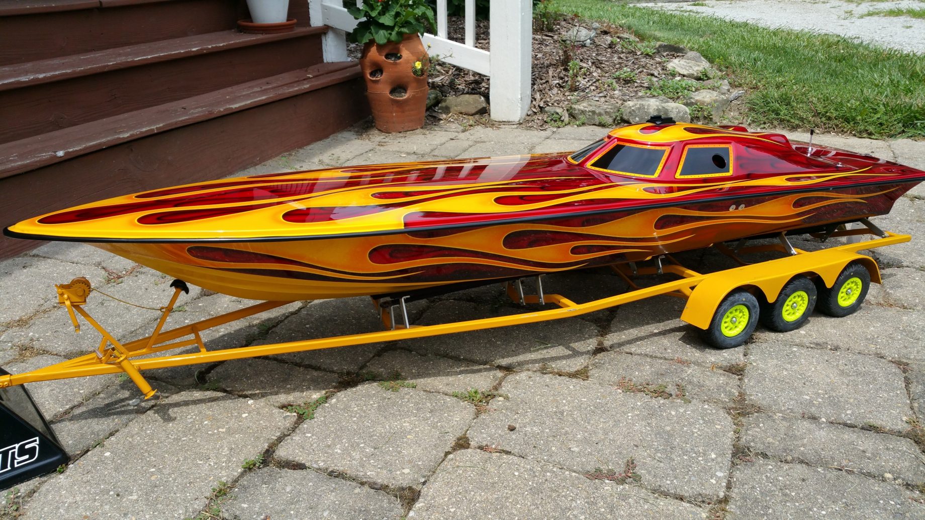 Bonzi.64Fountain.Flame_.Trailer-10